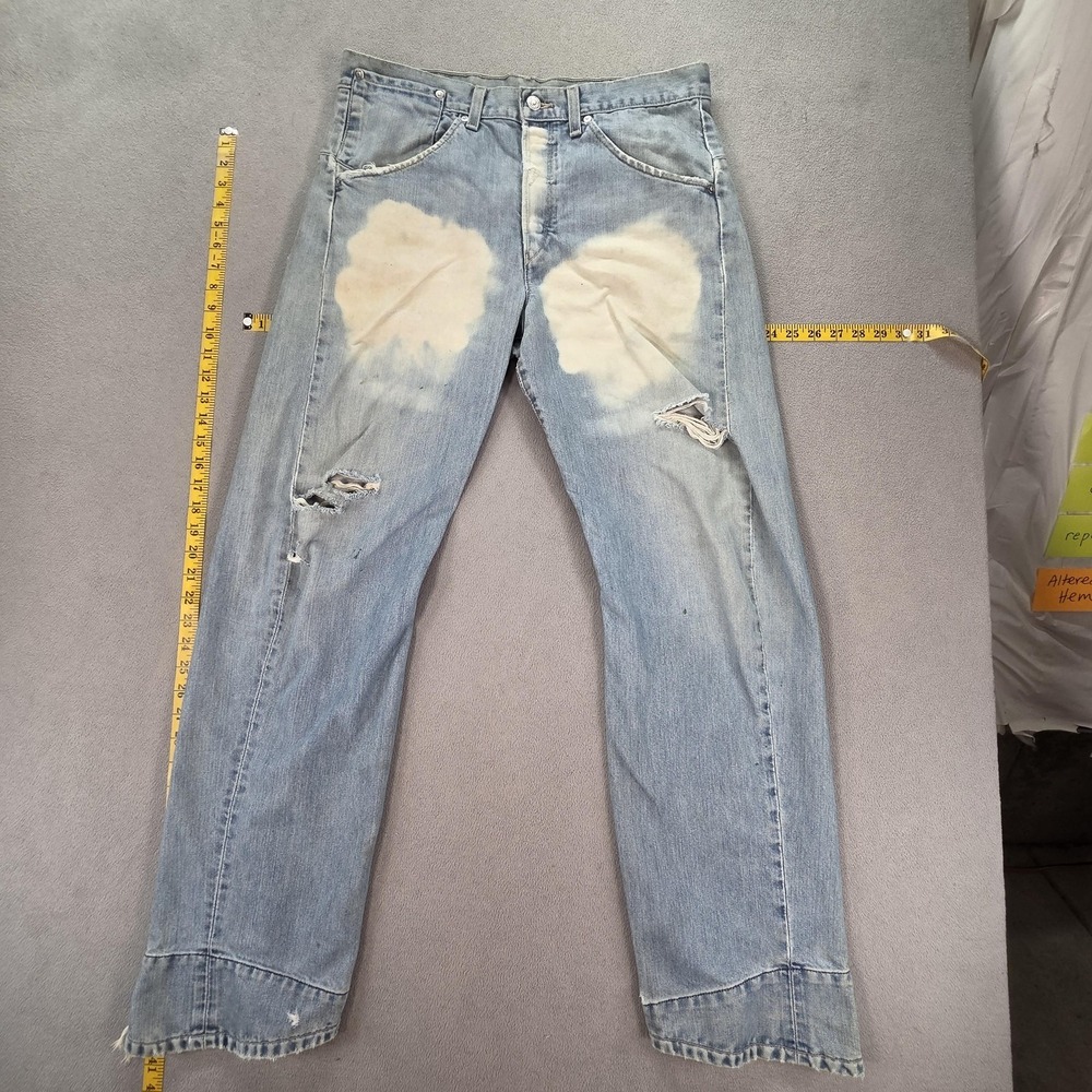VTG Levis Engineered Jeans Mens Blue Light Wash Relaxed Twisted Fits 33x31
